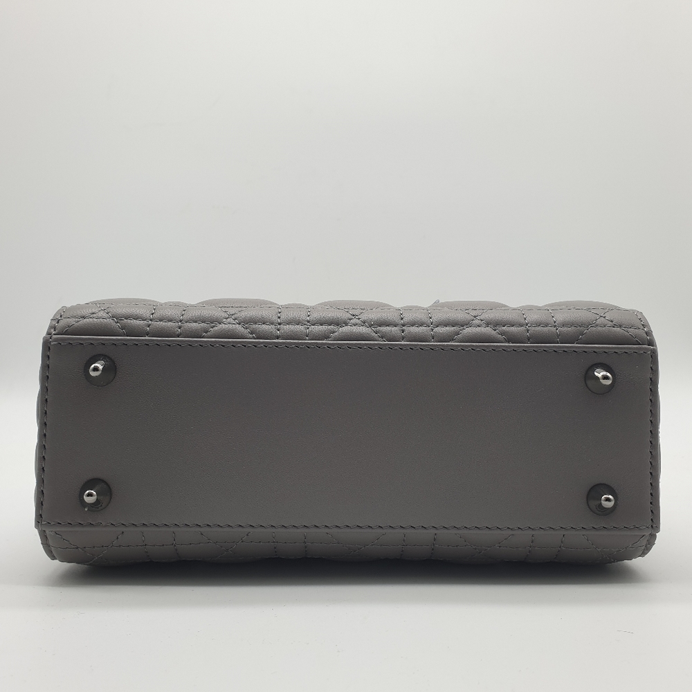 Dior Lady Dior matte leather - Picture 5 of 9